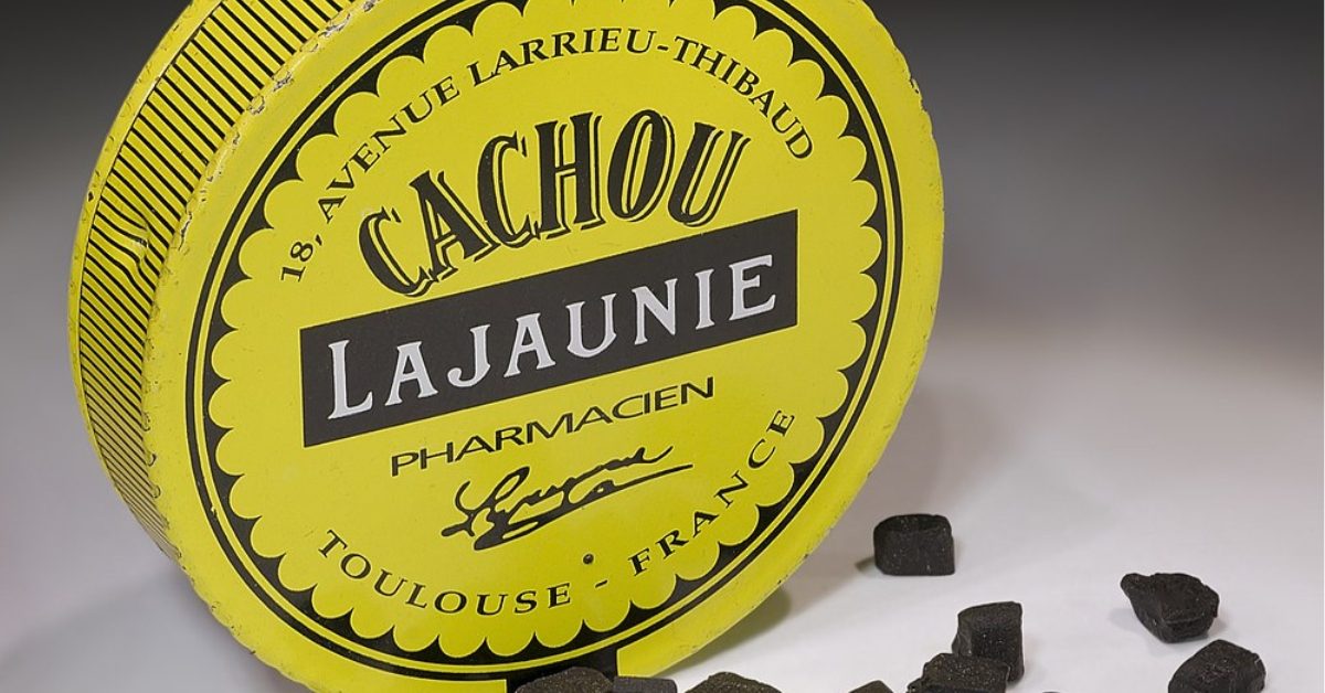 Lajaunie, la boîte jaune en détresse : disparition d’une icône française Lajaunie, la boîte jaune en détresse : disparition d’une icône française