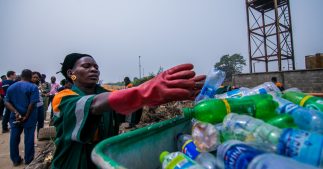 Côte d'Ivoire : une stratégie nationale pour éradiquer le plastique d'ici 2030 Côte d'Ivoire : une stratégie nationale pour éradiquer le plastique d'ici 2030