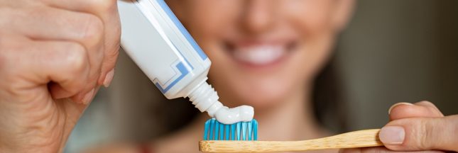 Un dentifrice à base de cheveux pour réparer les dents ?