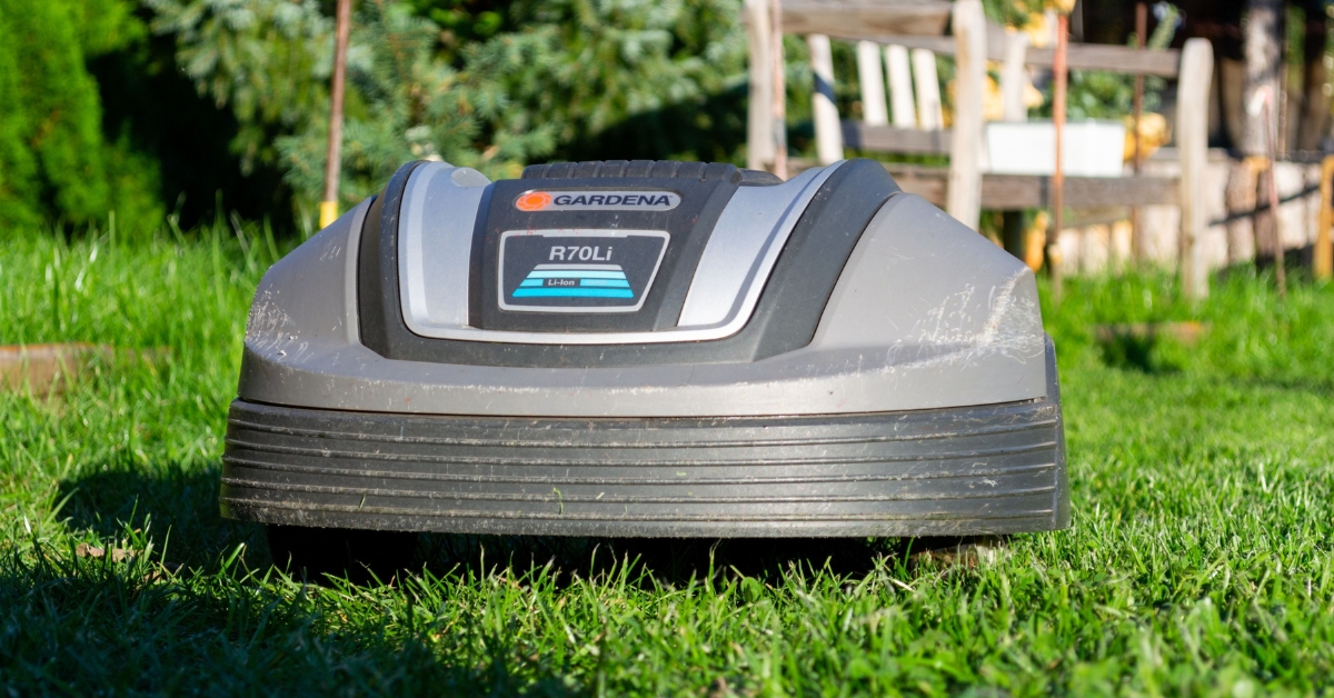 À quelle fréquence programmer son robot tondeuse sans nuire au jardin ? À quelle fréquence programmer son robot tondeuse sans nuire au jardin ?