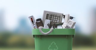 Recycler les déchets électroniques : une richesse cachée dans nos tiroirs Recycler les déchets électroniques : une richesse cachée dans nos tiroirs
