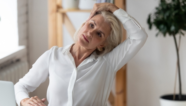 Les étirements du dos et des épaules