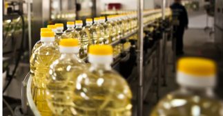 Huiles, laits, viandes : qu'est-ce que l'hexane, ce danger invisible pour la sécurité alimentaire ?