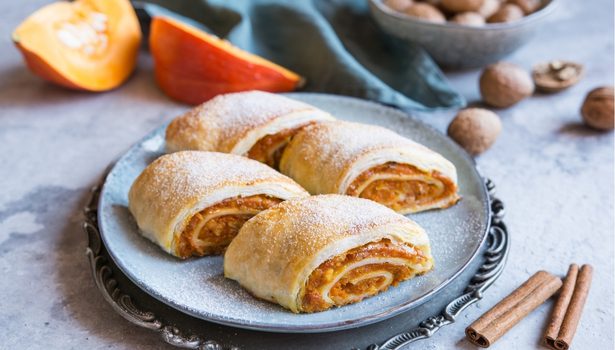 Préparation  de la tourte ou strudel au potimarron