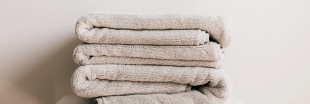 Serviette en coton bio ou bambou : laquelle choisir ?