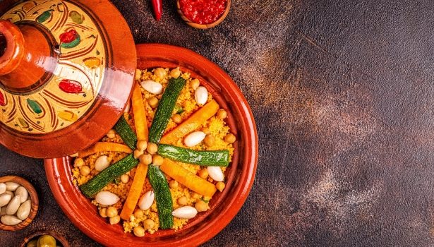 Tajine marocain de pois chiches et légumes rôtis