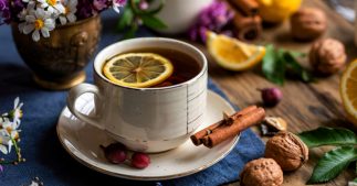 Le grog, l'autre boisson réconfortante de l'hiver : tonique, apaisante avec et sans alcool Le grog, l'autre boisson réconfortante de l'hiver : tonique, apaisante avec et sans alcool