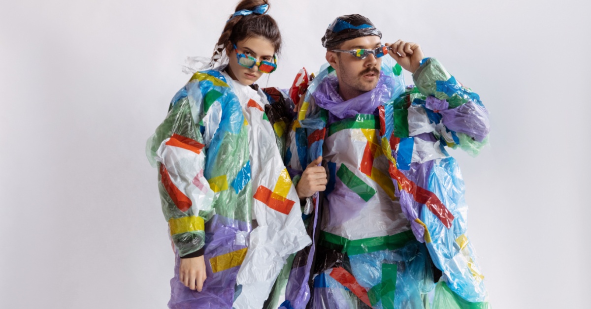 La pollution plastique aggravée par les vêtements en polyester recyclé La pollution plastique aggravée par les vêtements en polyester recyclé