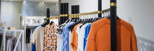 portant magasin vetements