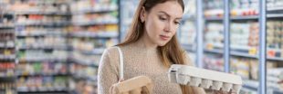Supermarchés : encore des oeufs de poules élevées en cage Supermarchés : encore des oeufs de poules élevées en cage