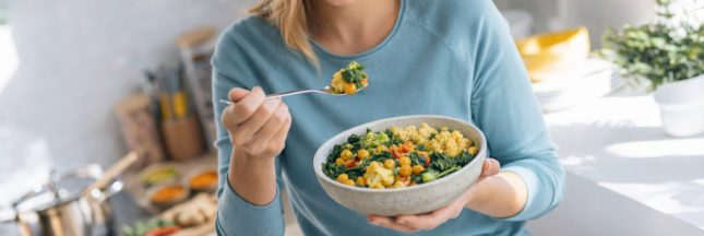 Alimentation ayurvédique : un bol de légumes et céréales inspiré de la tradition indienne