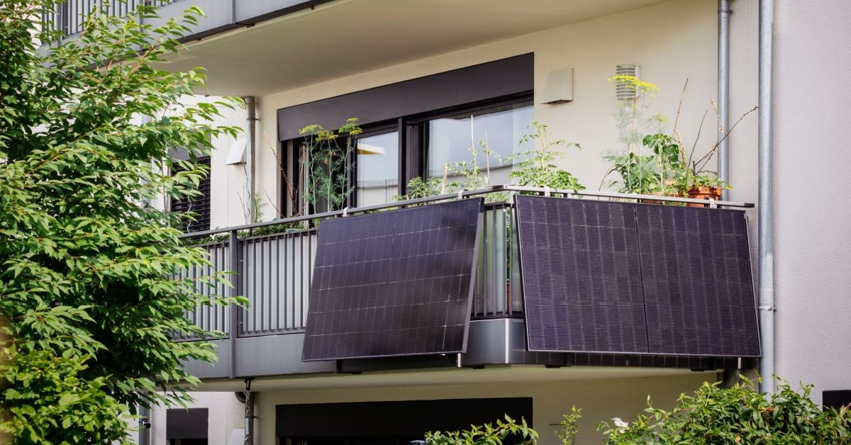 Peut-on installer un panneau solaire sur un balcon ?