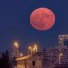 Une « Lune rouge » spectaculaire... mais discrète dans le ciel français Une « Lune rouge » spectaculaire... mais discrète dans le ciel français