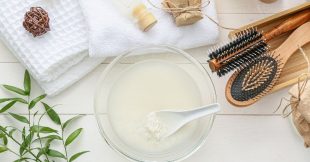 Eau de riz fermentée : secret cheveux brillants naturel Eau de riz fermentée : secret cheveux brillants naturel