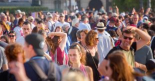 Canicule : comment les fortes chaleurs bouleversent notre santé mentale Canicule : comment les fortes chaleurs bouleversent notre santé mentale