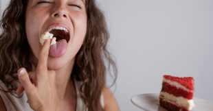 Votre cerveau vieillit-il plus vite lorsque vous mangez du sucre ?