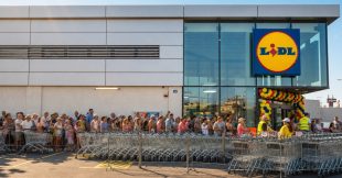 Bagarres en magasin et prix gonflés : le double scandale des climatiseurs Lidl Bagarres en magasin et prix gonflés : le double scandale des climatiseurs Lidl