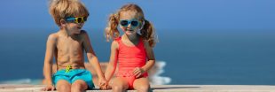 Noyades : l'erreur que beaucoup de parents font en choisissant le maillot de bain Noyades : l'erreur que beaucoup de parents font en choisissant le maillot de bain