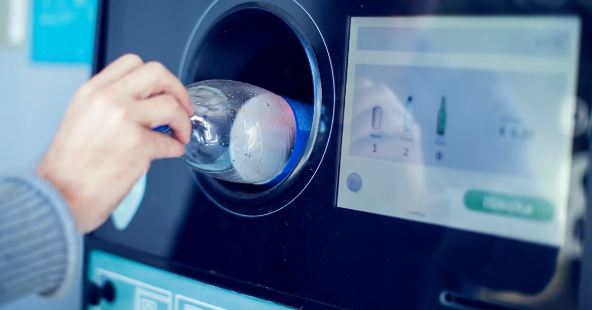 Laver les bouteilles consignées, le plus vert des recyclages