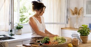Cuisiner en canicule : le guide des repas complets sans aucune chaleur