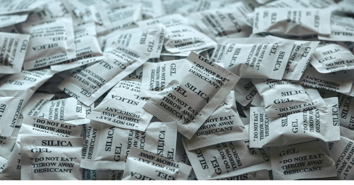 Sachets de silice : 10 façons utiles de les réutiliser