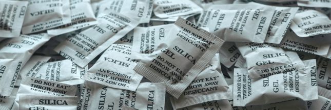 Les sachets de silice peuvent être conservés pour de nombreux usages contre l’humidité.