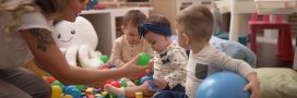 Éduquer les tout-petits à l'environnement : quand la crèche bilingue ouvre les yeux sur le monde