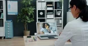 Comment la télémédecine transforme l'accès aux soins au quotidien Comment la télémédecine transforme l'accès aux soins au quotidien