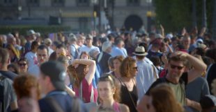 Canicule 2026 : la chaleur pourrait coûter 20 milliards d'euros à la France Canicule 2026 : la chaleur pourrait coûter 20 milliards d'euros à la France